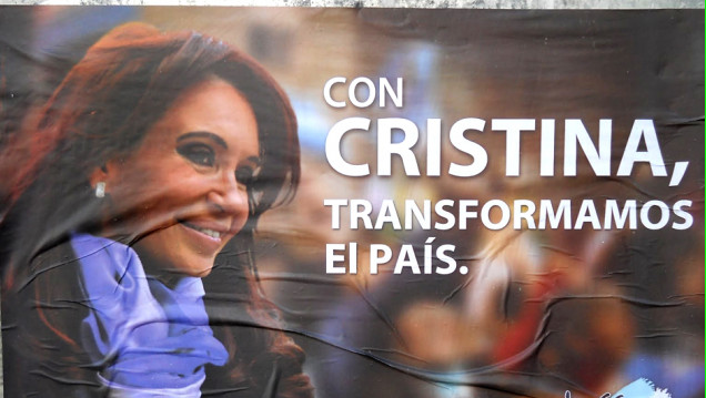 imagen La máquina de hacer opiniones: La comunicación política  y su impacto en los jóvenes mendocinos