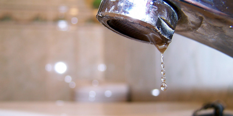Hay que invertir $ 500 millones en obras para evitar cortes de agua