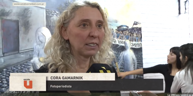 EDICIÓN U: Cora Gamarnik, la reconocida fotoperiodista, visitó la UNCuyo