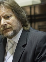 Críticas por la iniciativa de dar libertad condicional a represores