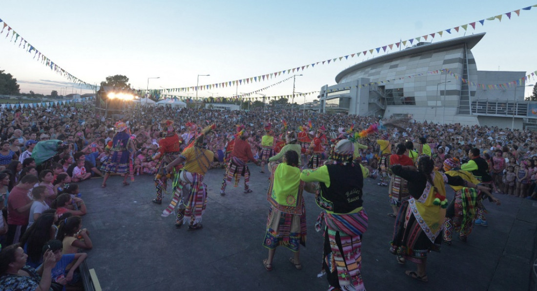 Mendoza se vistió de carnaval