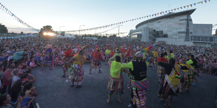 Mendoza se vistió de carnaval