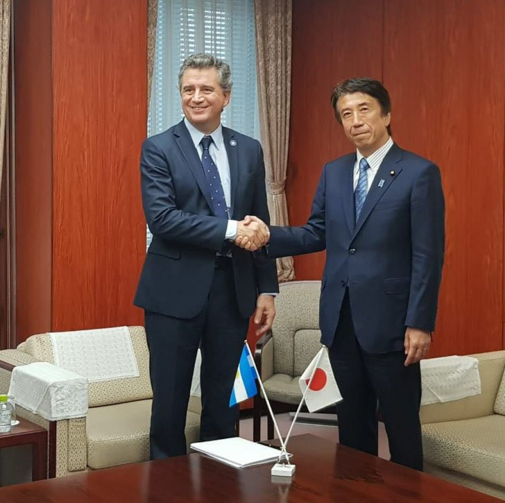 Macri celebró con un tuit en japonés la primera exportación de carnes a ese país