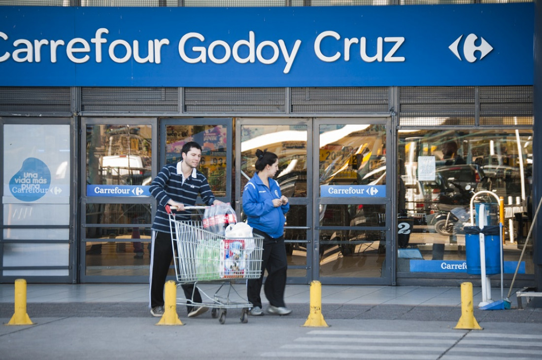 Conflicto en Carrefour: para los delegados, el Gobierno no debería ayudar a la empresa