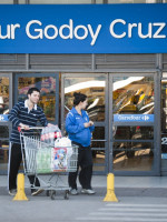 Conflicto en Carrefour: para los delegados, el Gobierno no debería ayudar a la empresa