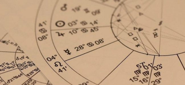 La astrología copa las redes: una cosmovisión ancestral en clave "influencer"