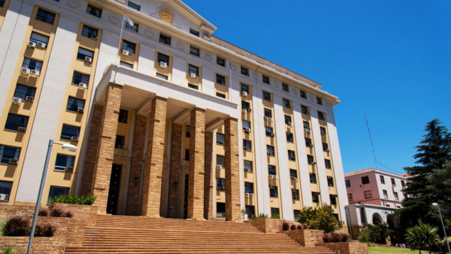 imagen Cláusula gatillo: subirán el 8,5 % los sueldos a los estatales de Mendoza