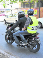 Los motoqueros marchan hoy en contra del casco y el chaleco obligatorios