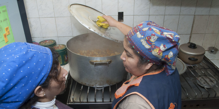 Comunidad Trinitaria: se duplicó el número de personas que asisten al comedor