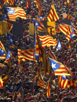 Declaran "nula e inconstitucional" la ley del referéndum en Cataluña