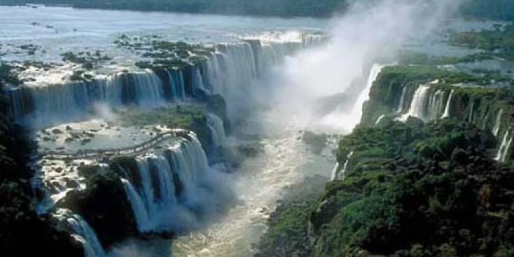 Orgullo argentino: Las Cataratas del Iguazú son una de las siete Maravillas Naturales