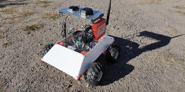 De Argentina a Argelia: construyeron un robot que elimina plagas de cultivos usando rayos ultravioleta