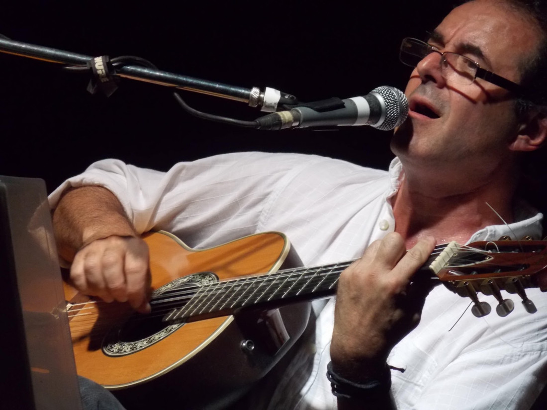 Jorge Fandermole festeja la Canción Naciente en el Espacio Le Parc