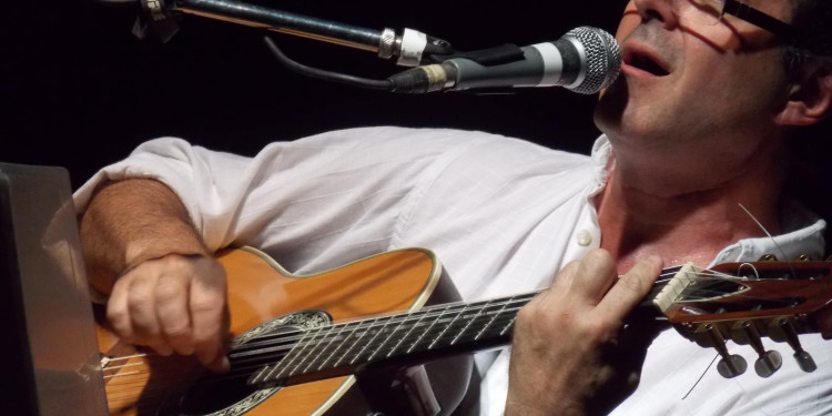 Jorge Fandermole festeja la Canción Naciente en el Espacio Le Parc