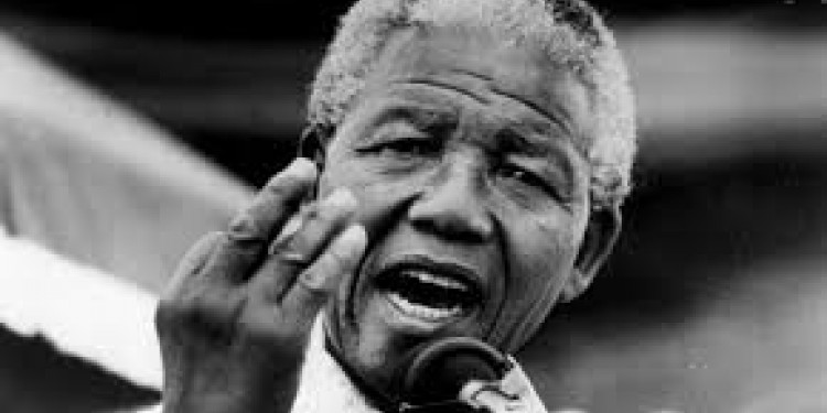 Homenaje a Nelson Mandela (1918 - 2013)