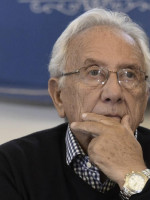 Héctor Recalde: "Quieren quitarle peso sustantivo al salario del trabajador"