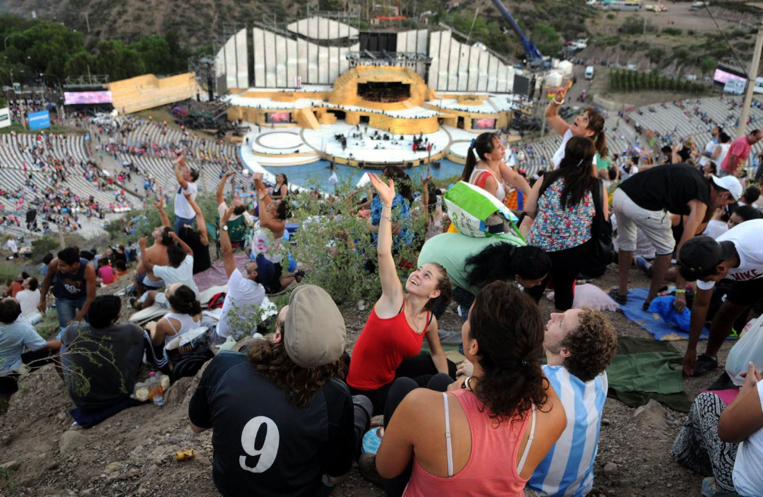 Sin público en los cerros, habrá Fiesta Central de la Vendimia