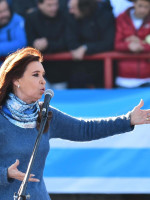 Cristina llamó a ponerle límites a Macri