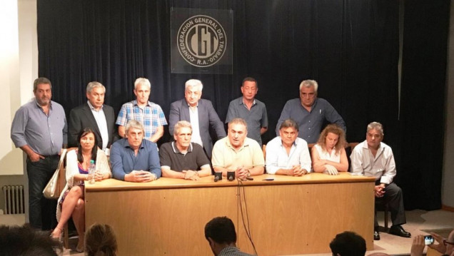 imagen Gremios nacionales y provinciales se suman al paro de la CGT