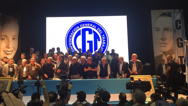 imagen CGT: tregua con vuelta de Barrionuevo y sin Moyano