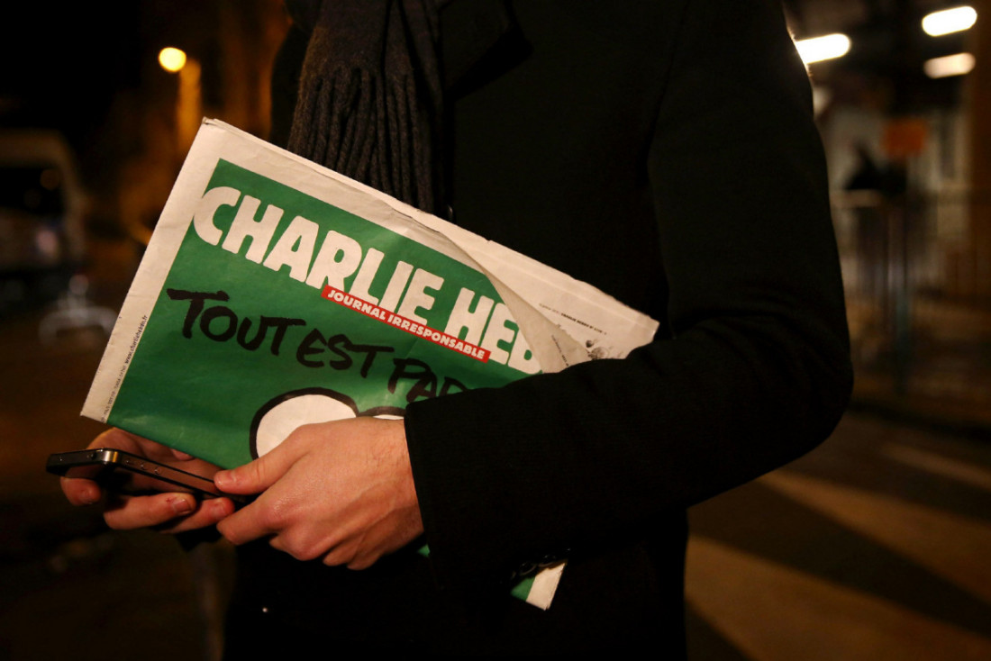 Charlie Hebdo acusa al EI de "crimen político" por el atentado de 2015