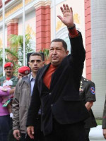 Chávez consolida poder popular