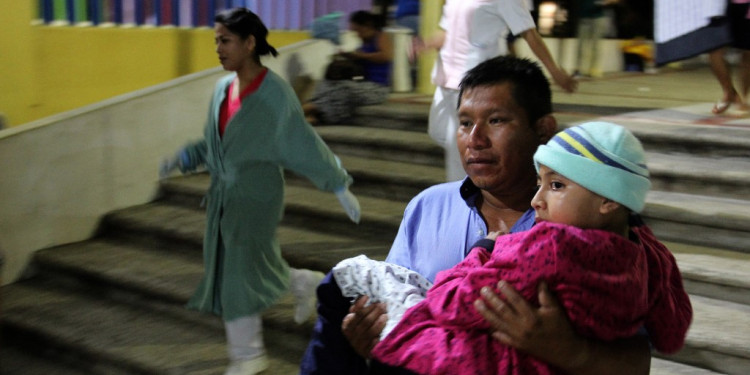 Retiembla en su centro la tierra mexicana