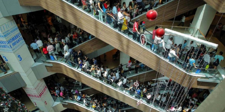 Chile: la mitad de los clientes de los shoppings son argentinos