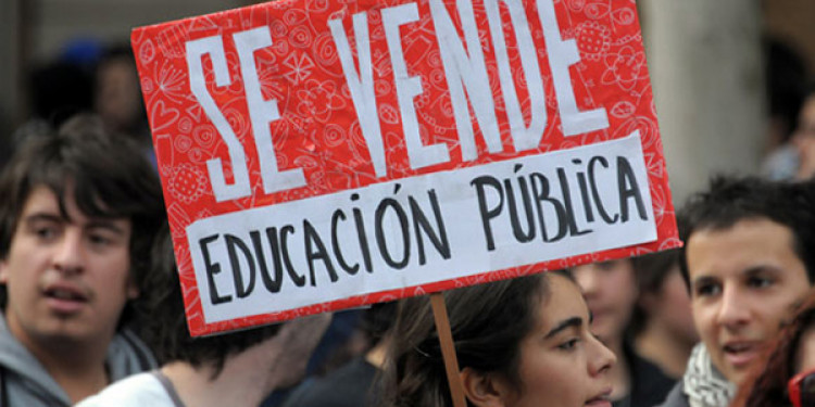 Estudiantes chilenos continúan las protestas