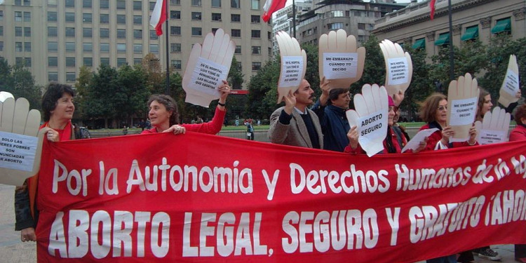 Chile promulgó la ley que despenaliza el aborto