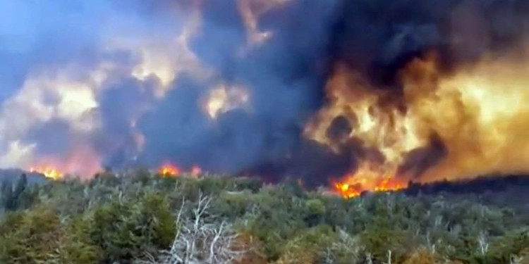 Son al menos 34 mil las hectáreas afectadas por los incendios en Chubut
