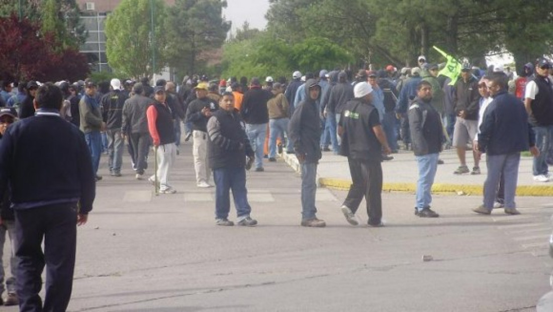Café Universidad - Represión a manifestantes antimineros en Chubut - Javier Rodríguez Pardo