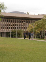 Estudiantes de Comunicación Social en El Laboratorio