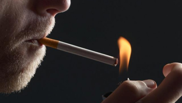 imagen La mitad de los fumadores compra atados más chicos