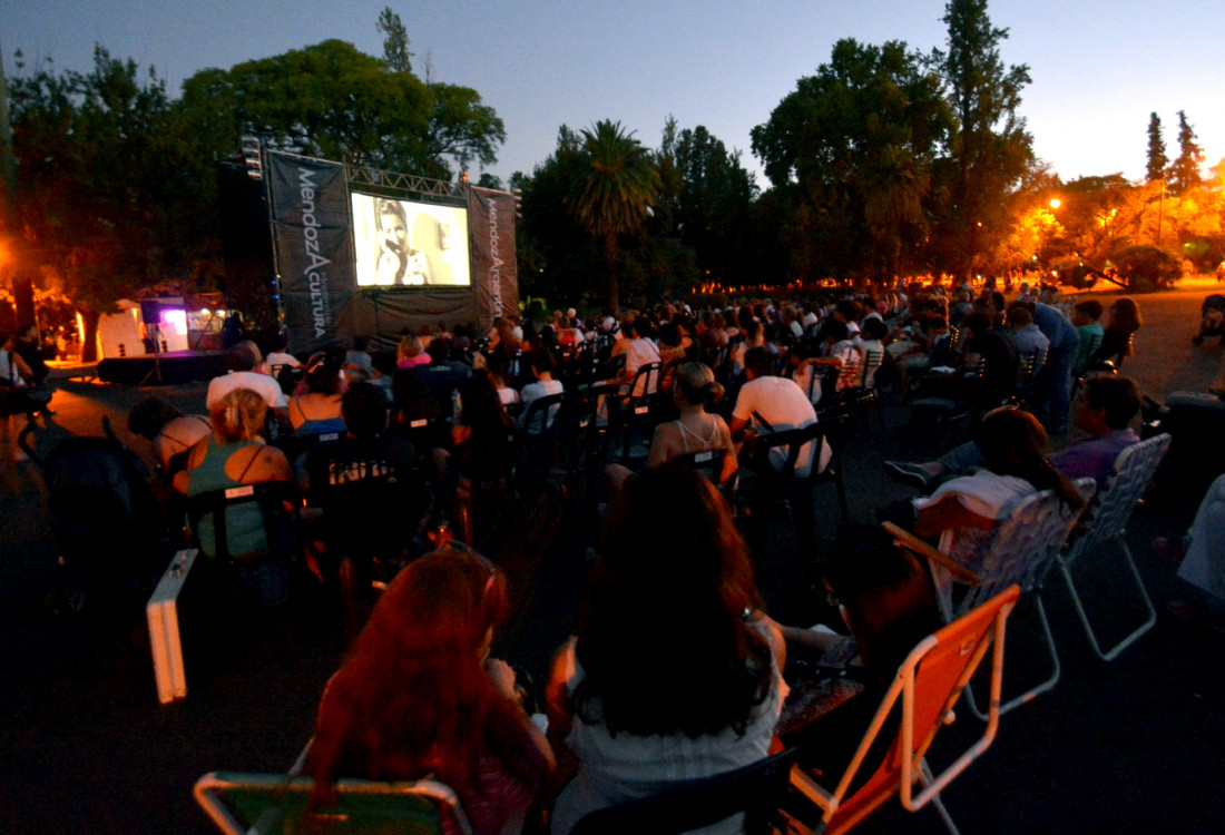Desde este jueves y hasta el domingo habrá "Cine en el Parque"