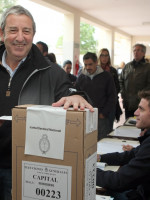Julio Cobos: "El voto electrónico garantiza más transparencia"