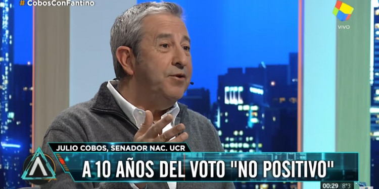 Para Cobos, con la 125, nació la grieta
