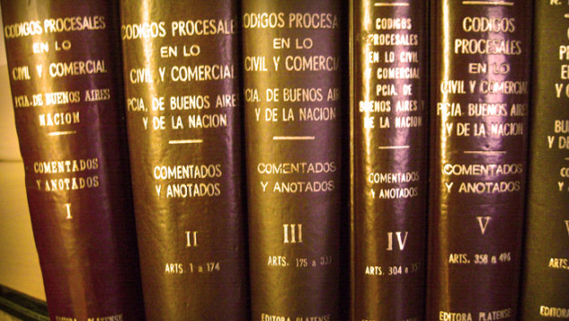 imagen Miradas opuestas para el nuevo Código