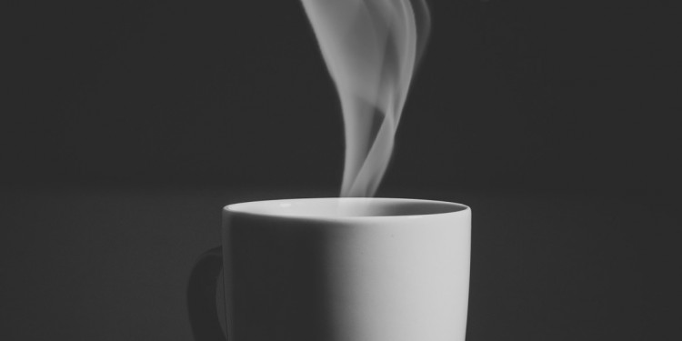 Café caliente, corazón solidario