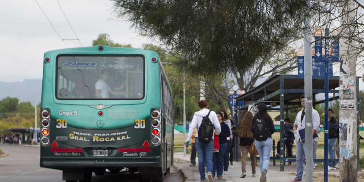 La Corte decide hoy si aumenta o no el boleto de colectivo