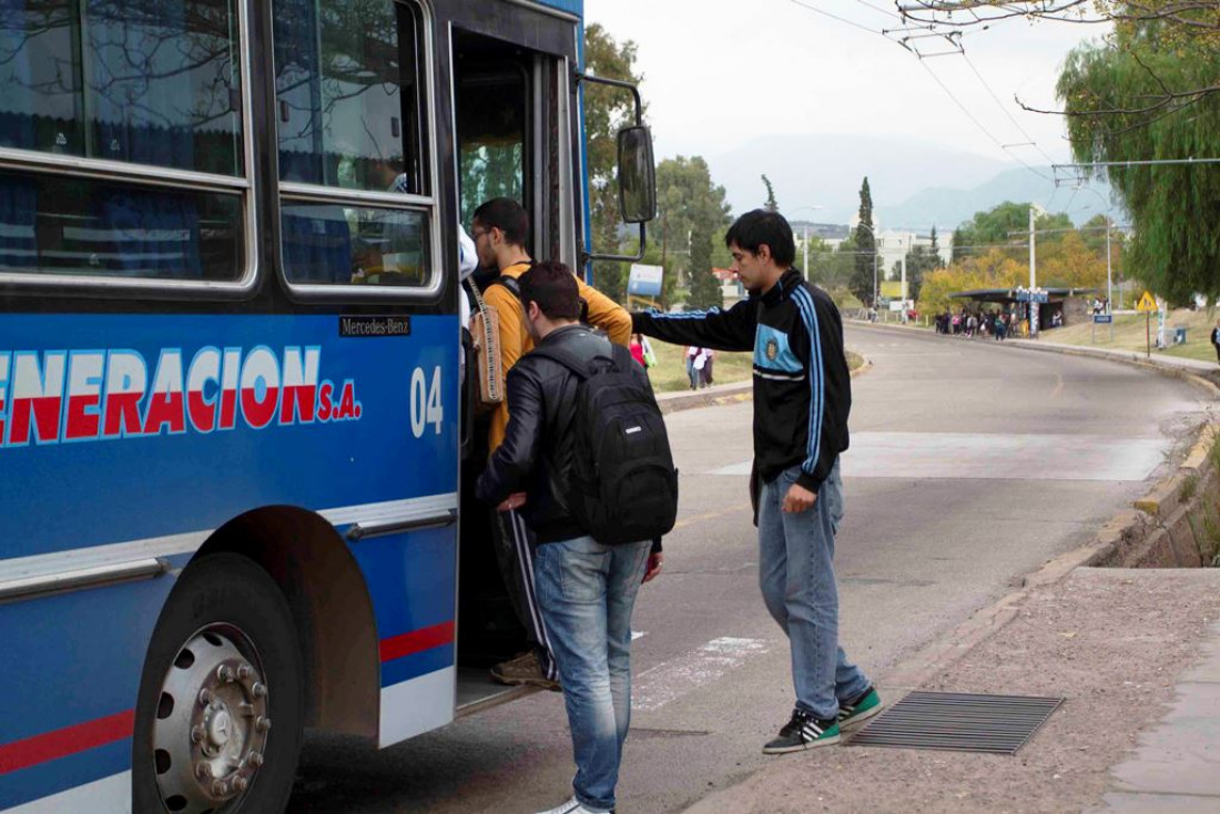 Se destrabó el conflicto con AUTAM y los micros vuelven a la normalidad