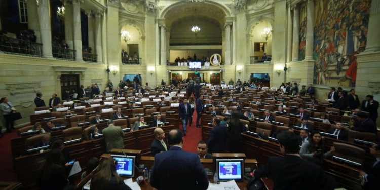 Diputados colombianos aprobaron la justicia especial para la paz