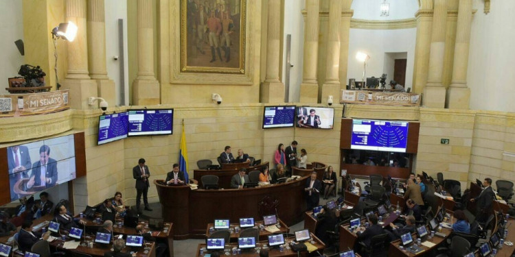 El Congreso colombiano aprobó la participación en política de las FARC