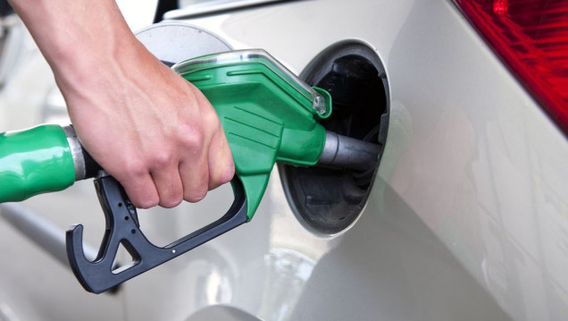 imagen El precio del gasoil bajará el 2,6 % y las naftas, el 0,1 %