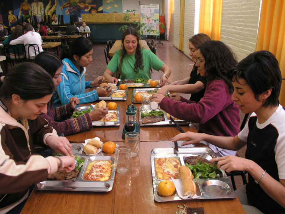 Campaña sobre alimentación saludable en la UNCuyo