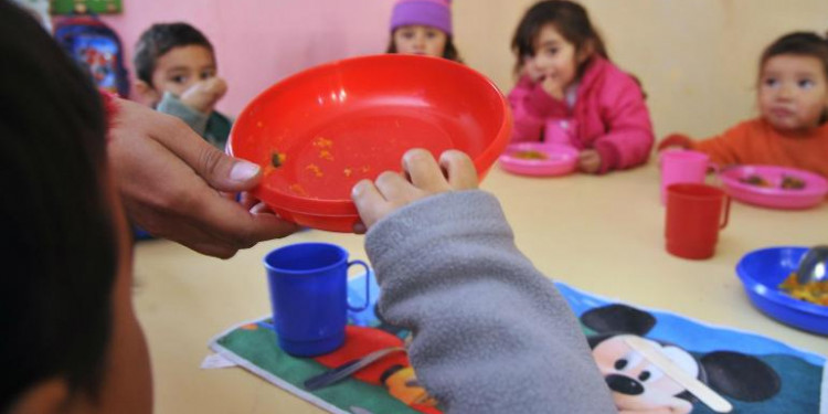 Cada vez asisten más niños a los merenderos de Guaymallén