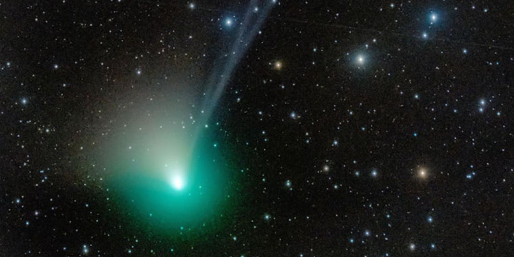 Registraron en La Plata la primera imagen del "cometa verde" en cielo argentino