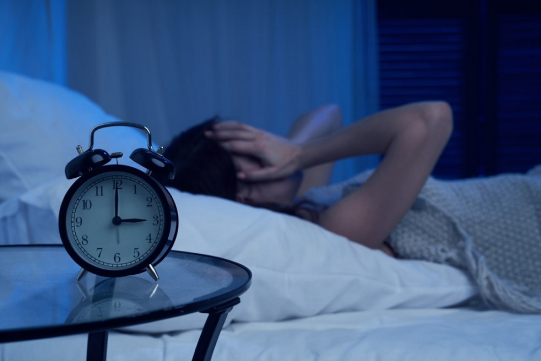 "Siempre he dormido mal": un libro que indaga en las dificultades para conciliar el sueño