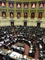 Diputados sancionó una ley de fomento a la adquisición de viviendas propuesta por Cobos