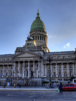 Marchan al Congreso para presionar por el desafuero de CFK